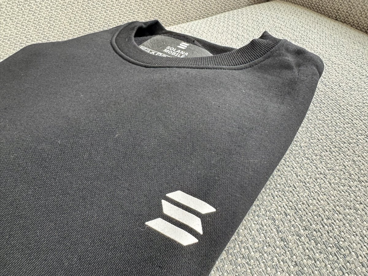 Solana Mobile Crewneck — Saga Edition